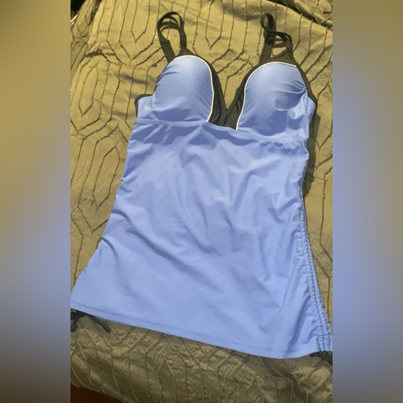 Takini Top - Picture 9 of 10